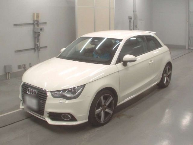 10006 AUDI A1 8XCAX 2011 г. (CAA Tokyo)