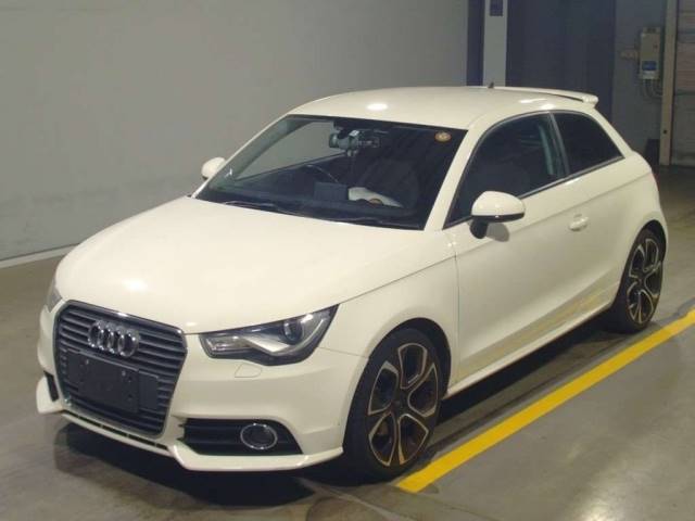 15032 AUDI A1 8XCAX 2012 г. (TAA Yokohama)