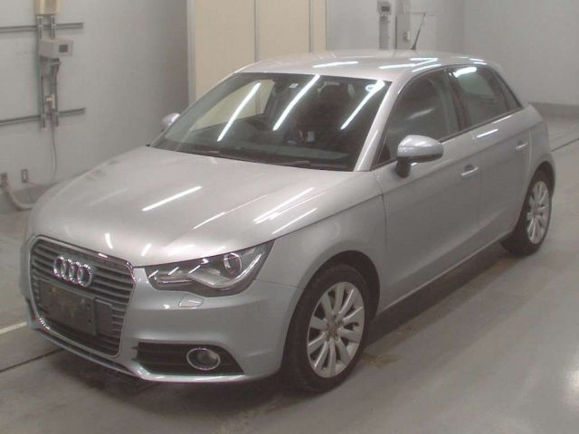 60879 AUDI A1 2014 г. (CAA Tokyo)