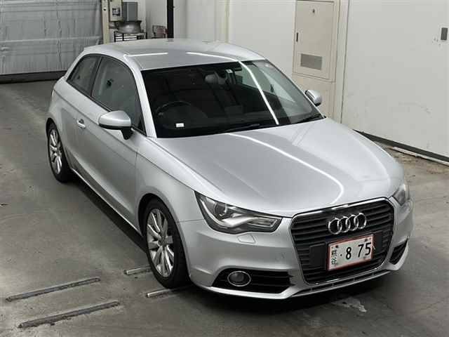 35090 AUDI A1 8XCAX 2012 г. (MIRIVE Saitama)