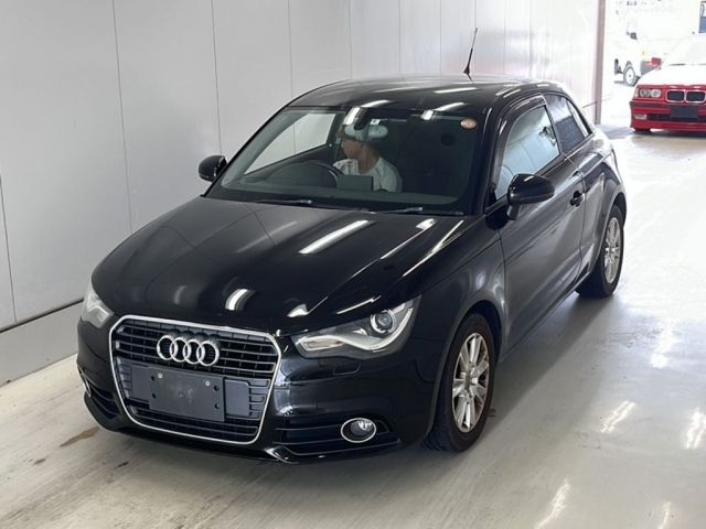 1372 AUDI A1 8XCAX 2012 г. (KCAA Yamaguchi)