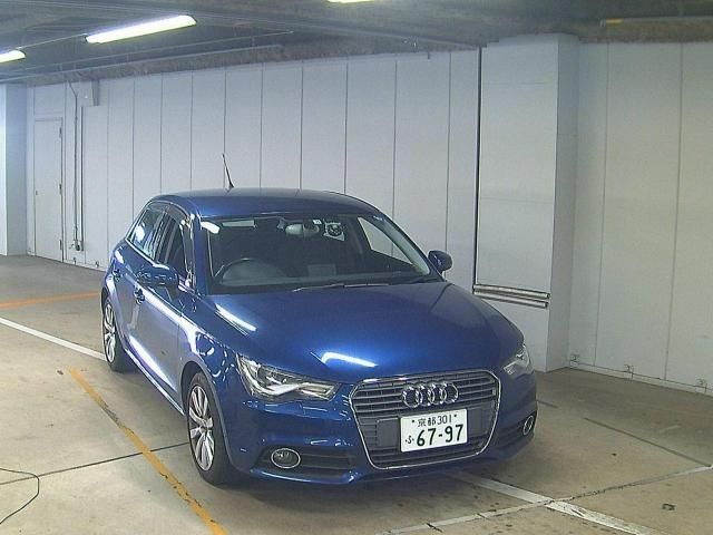 417 AUDI A1 8XCAX 2013 г. (ZIP Osaka)