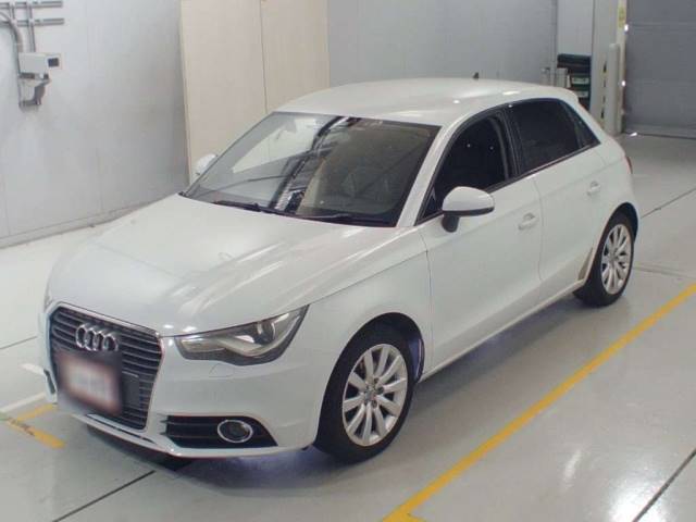 90366 AUDI A1 8XCAX 2012 г. (CAA Chubu)