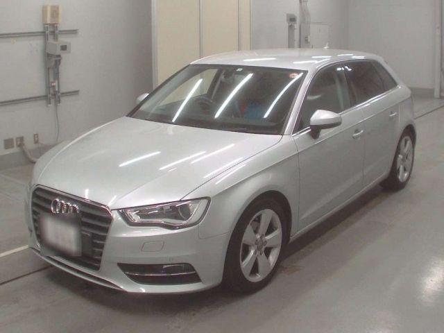 10043 AUDI A3 8VCPT 2014 г. (CAA Tokyo)