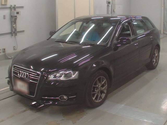 10076 AUDI A3 8PCAX 2011 г. (CAA Tokyo)