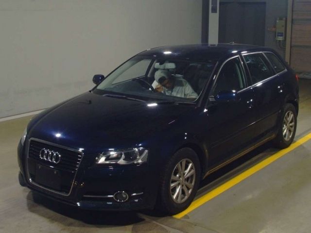 15019 AUDI A3 8PCAX 2013 г. (TAA Yokohama)