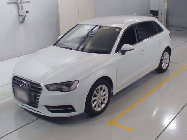 30359 AUDI A3 8VCXS 2014 г. (CAA Chubu)