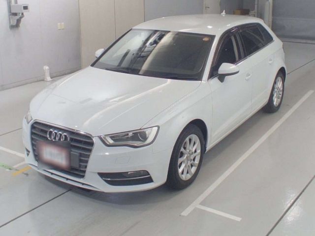 30542 AUDI A3 8VCXS 2013 г. (CAA Chubu)