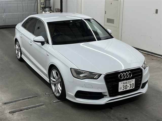 35116 AUDI A3 8VCPTL 2014 г. (MIRIVE Saitama)