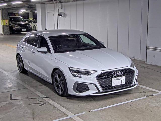 382 AUDI A3 GYDLA 2021 г. (ZIP Osaka)