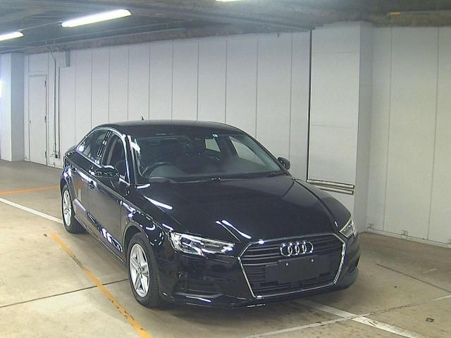 569 AUDI A3 8VCXSL 2019 г. (ZIP Osaka)