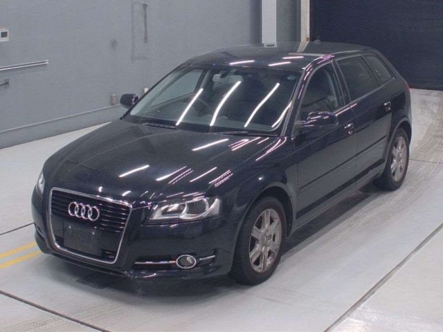 5020 AUDI A3 2010 г. (CAA Gifu)