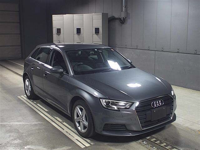 60065 AUDI A3 8VCXS 2017 г. (JU Gifu)