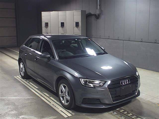 60101 AUDI A3 8VCXS 2017 г. (JU Gifu)