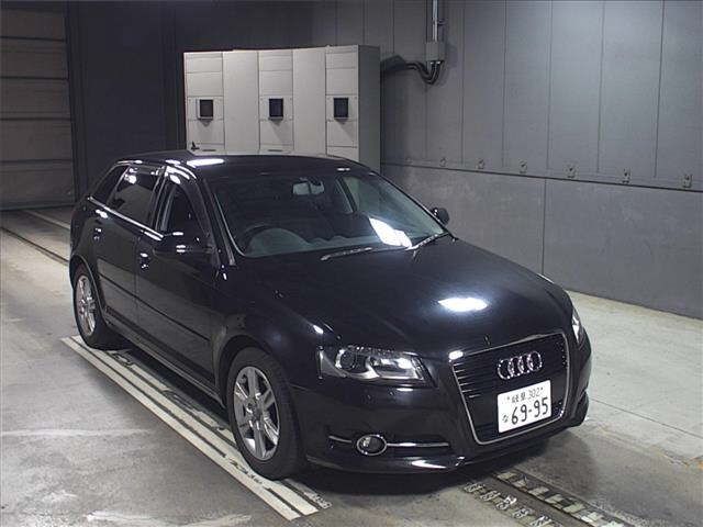 70046 AUDI A3 8PCAX 2011 г. (JU Gifu)