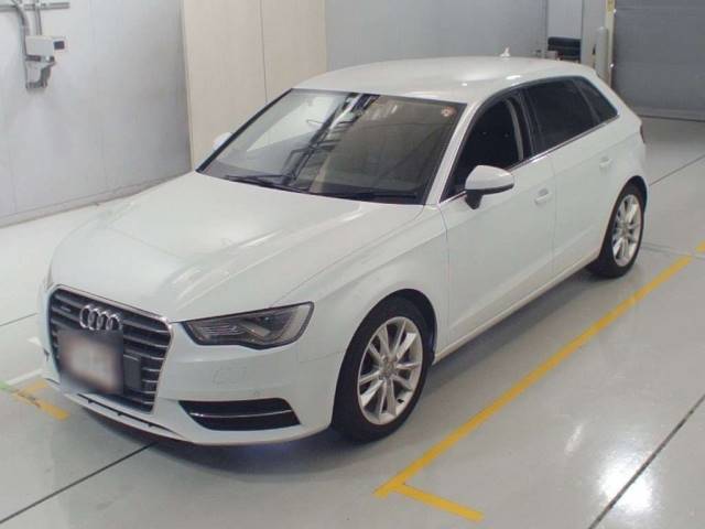 90172 AUDI A3 8VCJSF 2016 г. (CAA Chubu)