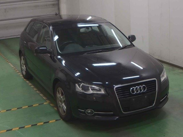 246 AUDI A3 8PCAX 2010 г. (JU Niigata)