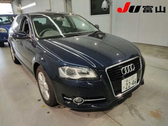 3018 AUDI A3 8PCAX 2012 г. (JU Toyama)