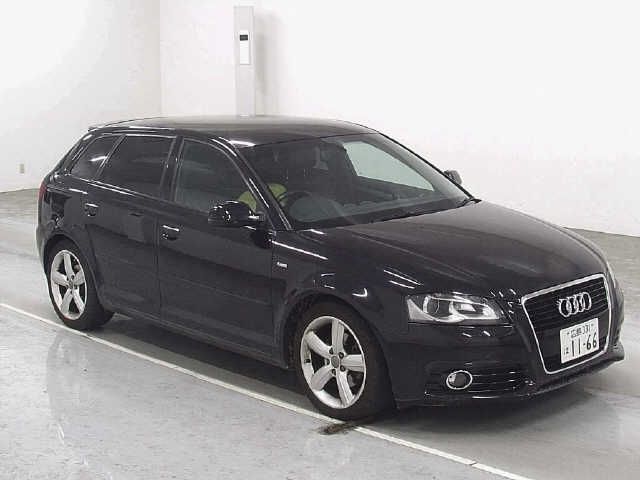 4126 AUDI A3 8PCAX 2010 г. (JU Hiroshima)