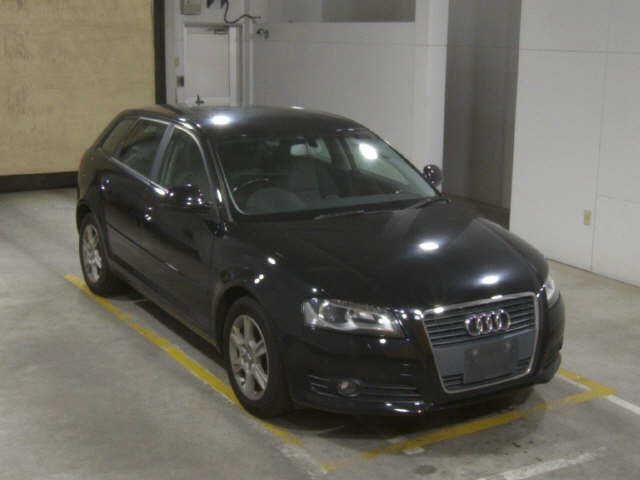 4023 AUDI A3 8PCAX 2010 г. (JU Fukuoka)