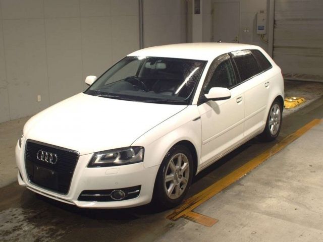 5033 AUDI A3 2010 г. (TAA Kyushu)