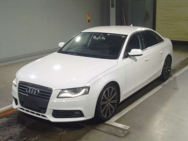 4249 AUDI A4 2012 г. (TAA Hiroshima)