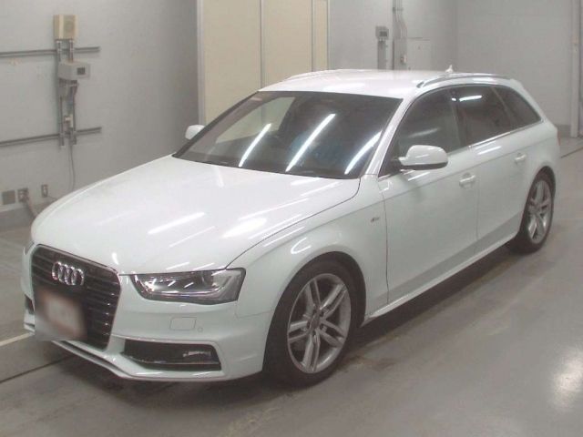 60535 AUDI A4 2014 г. (CAA Tokyo)