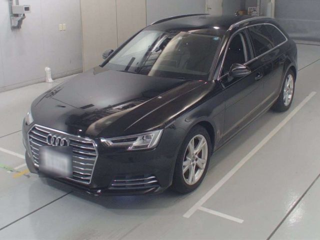 30228 AUDI A4 8WCVN 2017 г. (CAA Chubu)