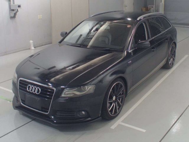 10071 AUDI A4 8KCDH 2010 г. (CAA Chubu)