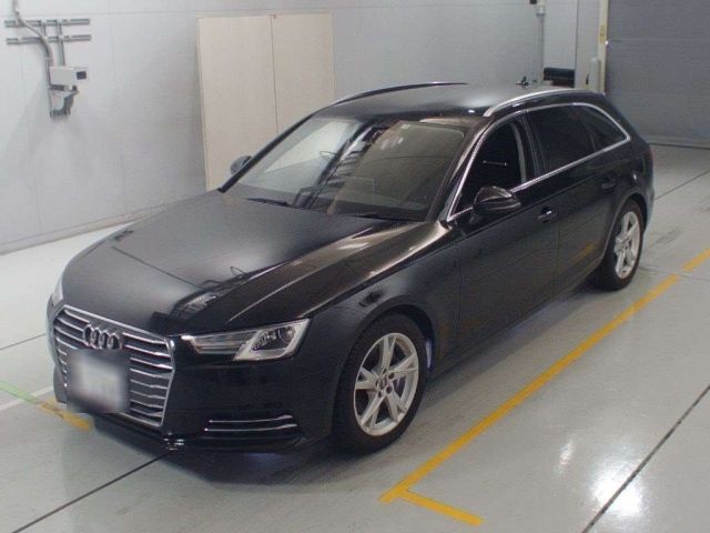 31299 AUDI A4 8WCVN 2017 г. (CAA Chubu)