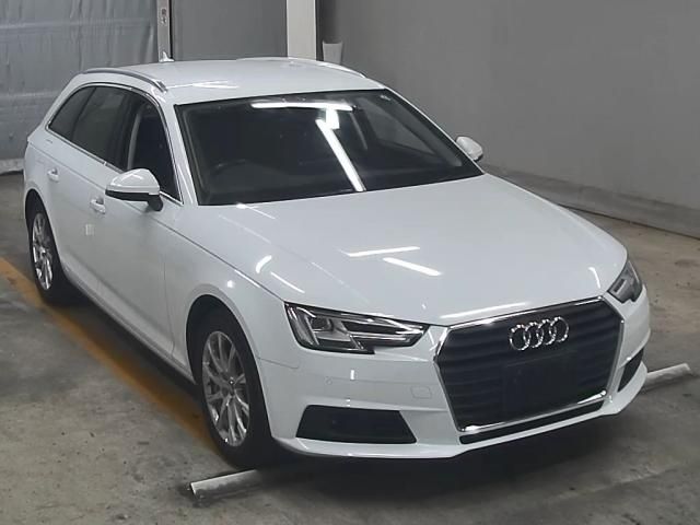 320 AUDI A4 8WCVK 2016 г. (ZIP Tokyo)