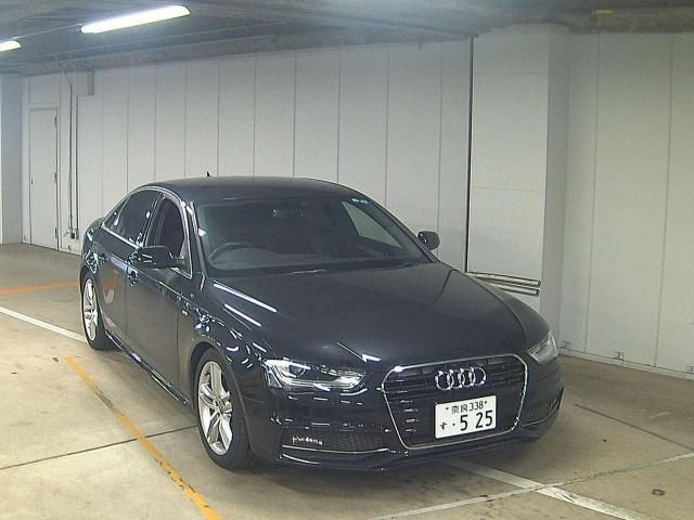 516 AUDI A4 8KCDN 2013 г. (ZIP Osaka)