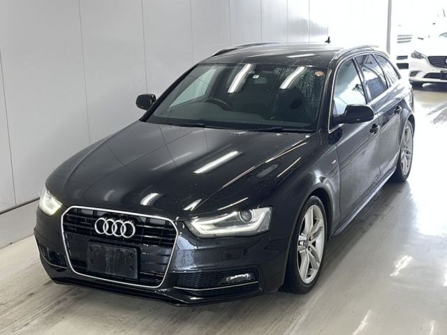 229 AUDI A4 8KCDN 2014 г. (KCAA Yamaguchi)