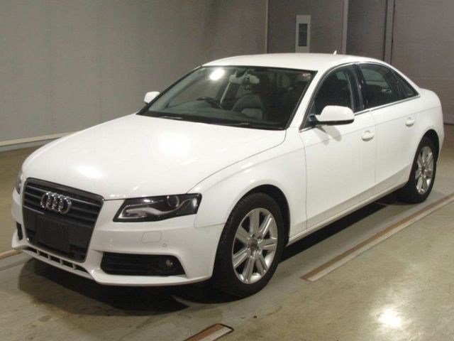 5014 AUDI A4 8KCDN 2012 г. (TAA Hyogo)