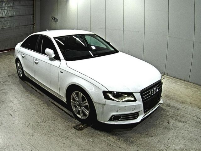 9290 AUDI A4 8KCDH 2010 г. (LAA Okayama)