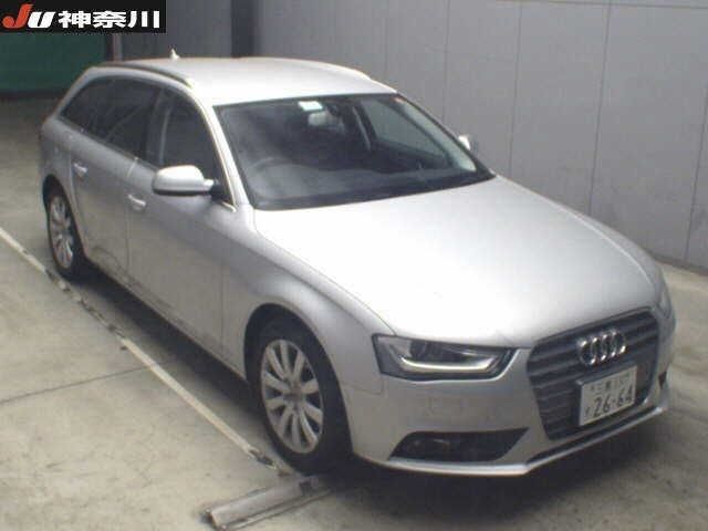 1018 AUDI A4 8KCDNF 2012 г. (JU Kanagawa)