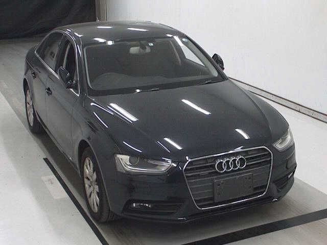 1093 AUDI A4 8KCDNF 2012 г. (JU Chiba)