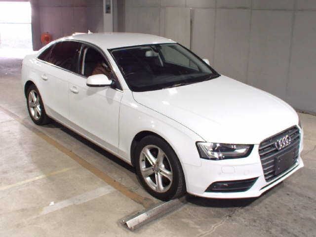 5019 AUDI A4 8KCDN 2013 г. (JU Fukuoka)