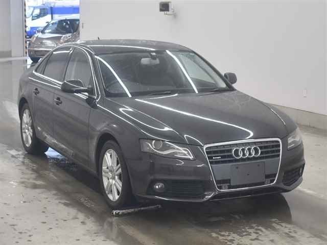 40092 AUDI A4 8KCDNF 2010 г. (MIRIVE Aichi)