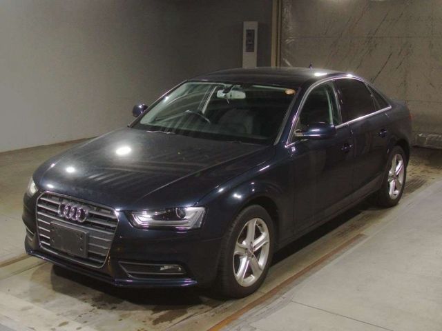 32077 AUDI A4 2014 г. (TAA Kinki)