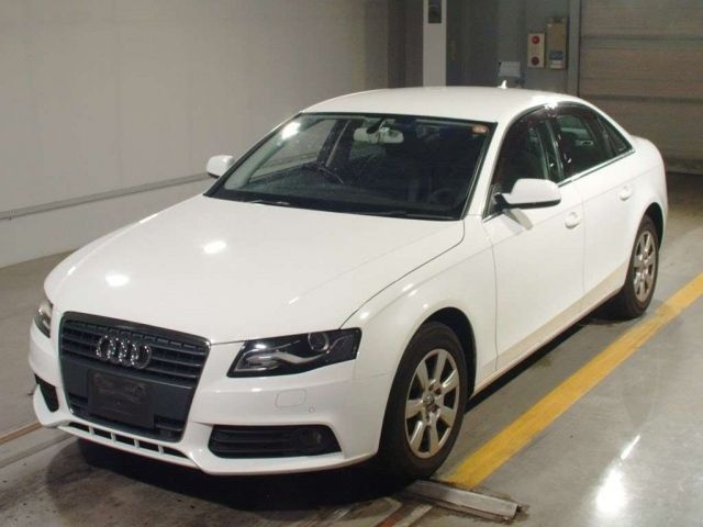 5042 AUDI A4 2010 г. (TAA Shikoku)