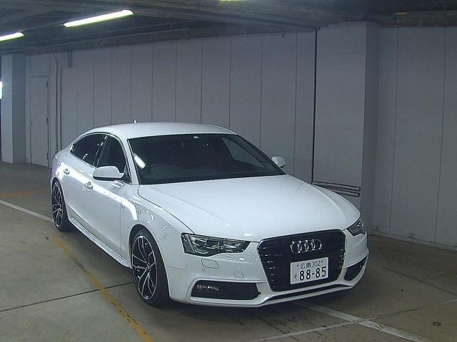 563 AUDI A5 8TCDNL 2012 г. (ZIP Osaka)