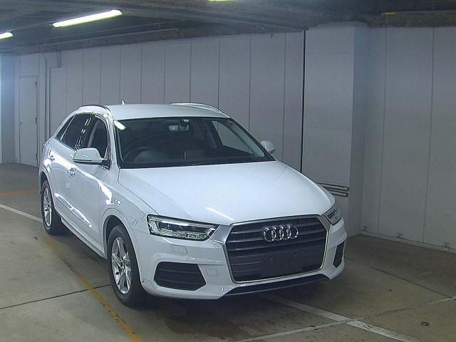 584 AUDI Q3 8UCZD 2016 г. (ZIP Osaka)