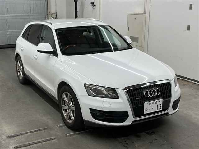 20056 AUDI Q5 8RCDNF 2010 г. (MIRIVE Saitama)