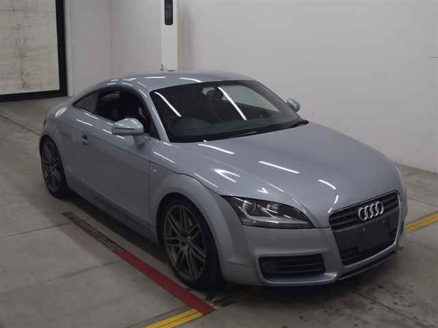 30306 AUDI TT 8JBWA 2010 г. (MIRIVE Osaka)