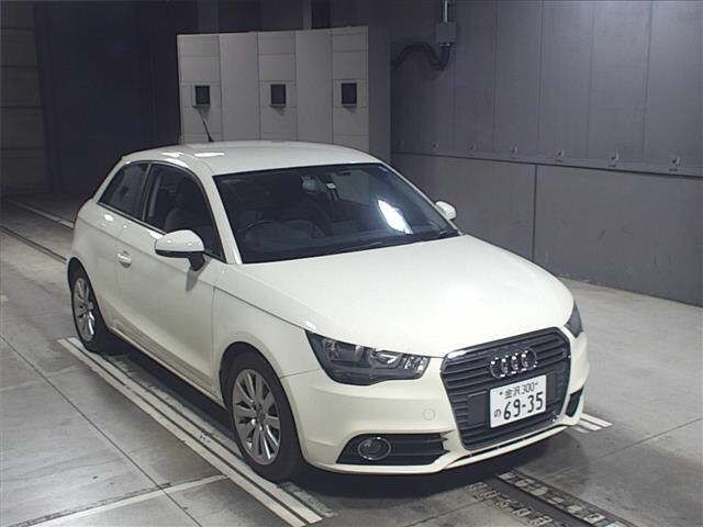 10015 Audi A1 8XCAX 2011 г. (JU Gifu)