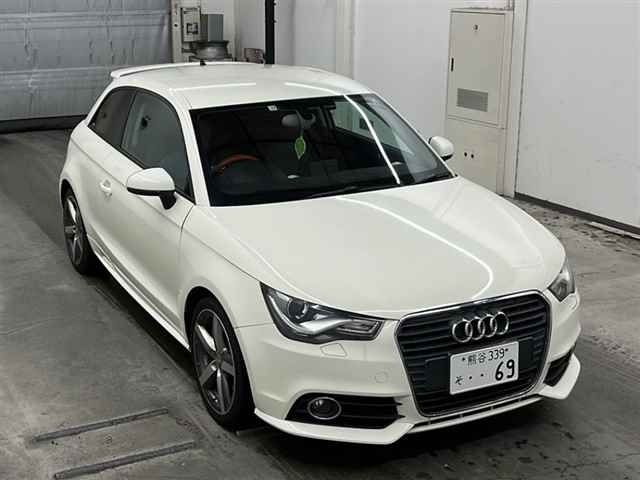 10105 Audi A1 8XCAX 2011 г. (MIRIVE Saitama)