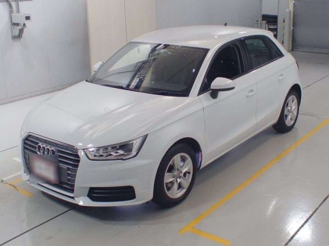 30099 Audi A1 8XCHZ 2016 г. (CAA Chubu)