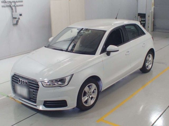 30577 Audi A1 8XCHZ 2017 г. (CAA Chubu)