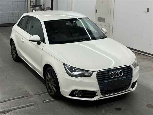 35024 Audi A1 8XCAX 2011 г. (MIRIVE Saitama)